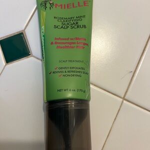 Mielle Rosemary Mint Scalp Scrub